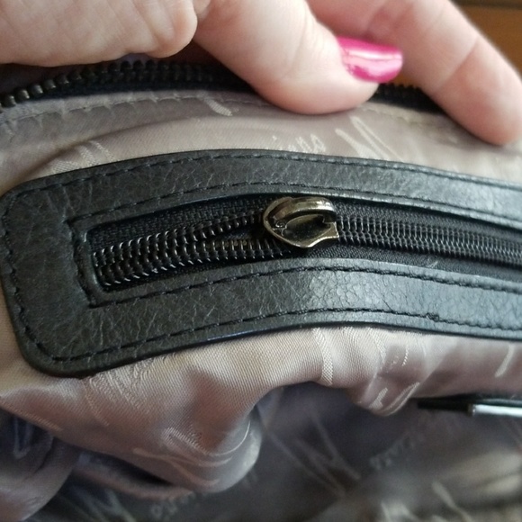 😻 MARCIANO STUDDED HANDBAG - Picture 8 of 8